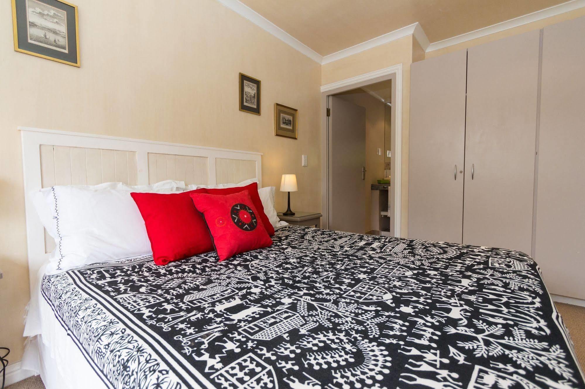 Cornerway House Hotel Plettenbergbaai Buitenkant foto
